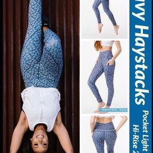 Zyia Navy Haystack Light and Tight Leggings